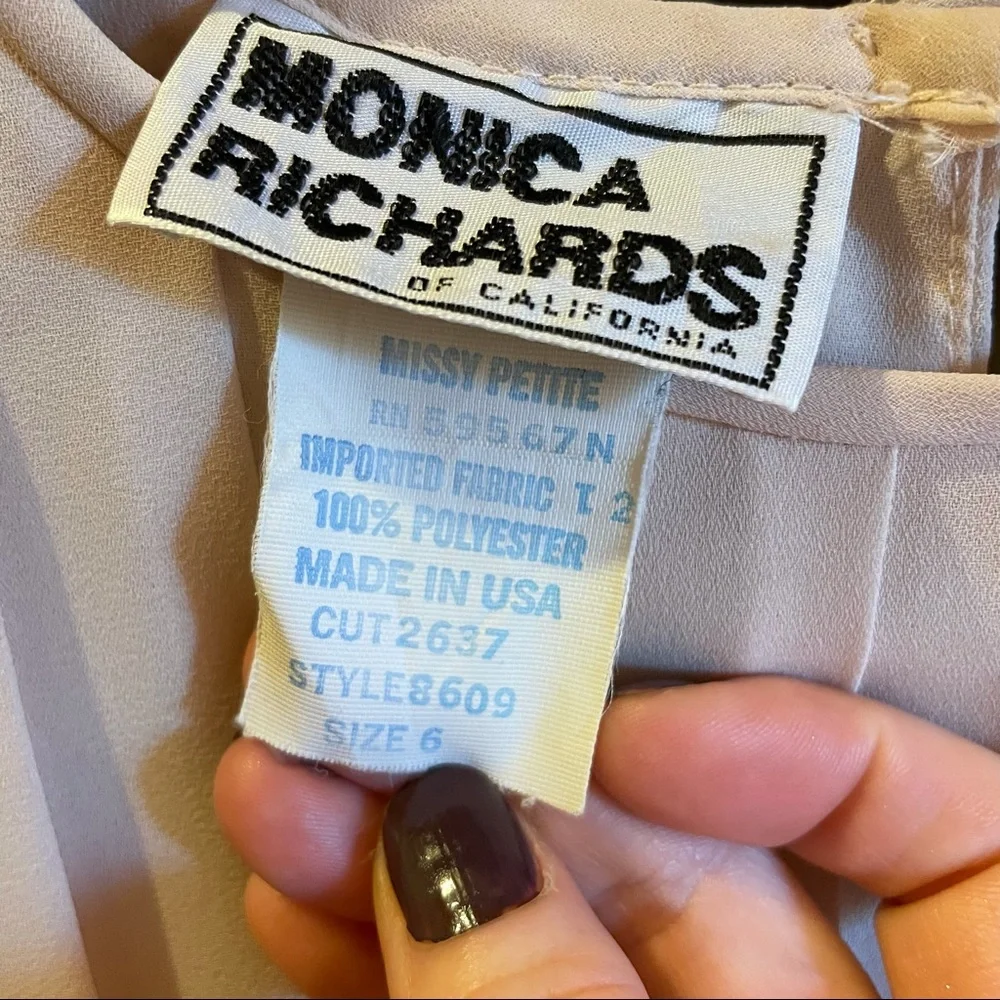 Vintage Ethereal Pleated Cream MIDI Dress - Picture 8 of 13